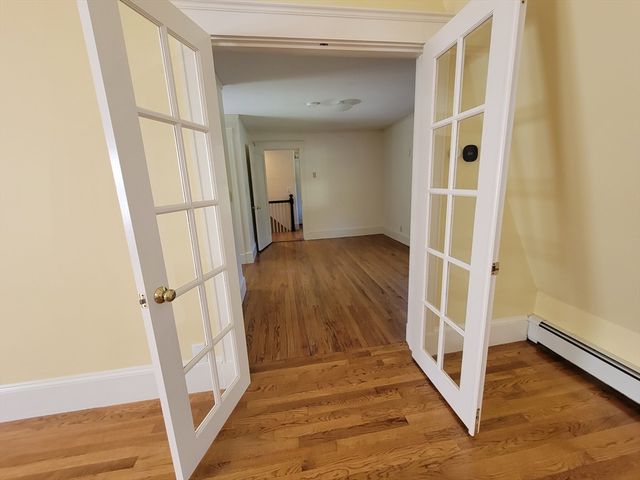18 Tappan Rd, Wellesley, MA 02482