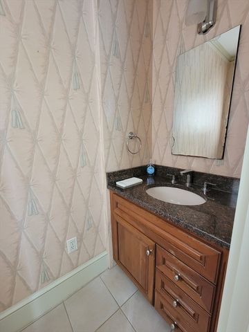 18 Tappan Rd, Wellesley, MA 02482
