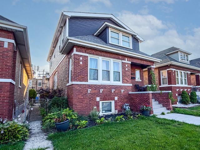 2436 Grove Avenue, Berwyn, IL 60402