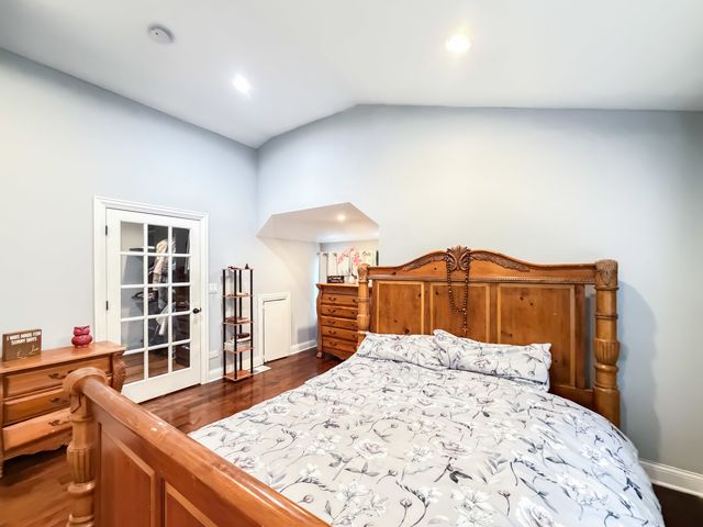 2436 Grove Avenue, Berwyn, IL 60402