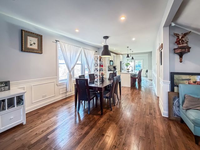 2436 Grove Avenue, Berwyn, IL 60402