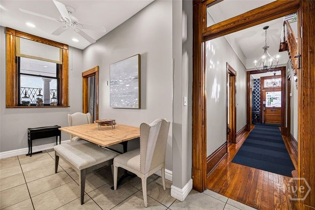 106 E Harris Street, Savannah, GA 31401