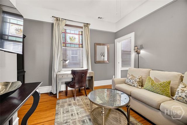 106 E Harris Street, Savannah, GA 31401