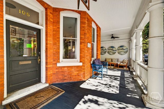 106 E Harris Street, Savannah, GA 31401