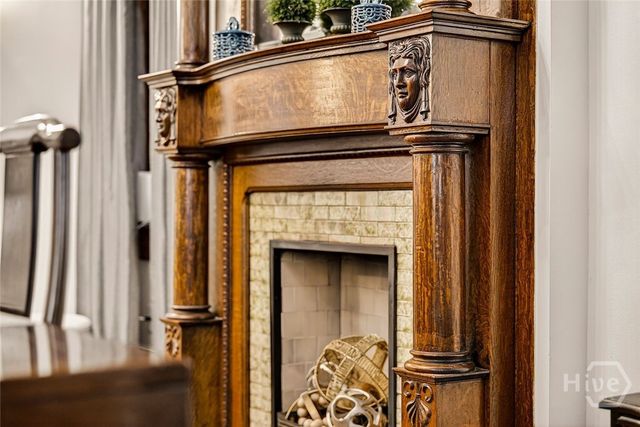 106 E Harris Street, Savannah, GA 31401