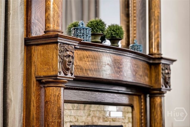 106 E Harris Street, Savannah, GA 31401