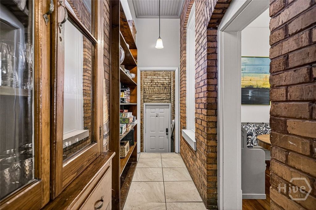 Image 19 of property listing at 106 E Harris Street, Savannah, GA 31401