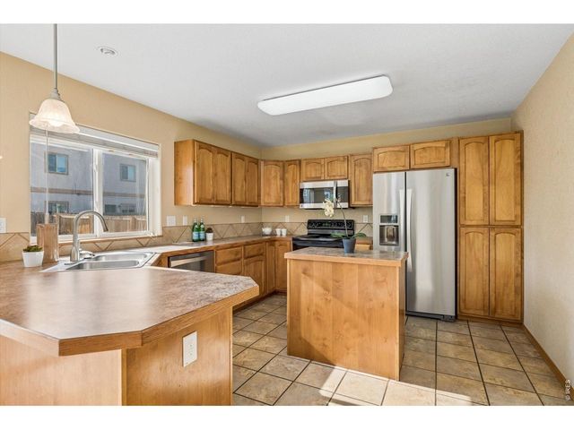 348 Buckeye Ave, Johnstown, CO 80534