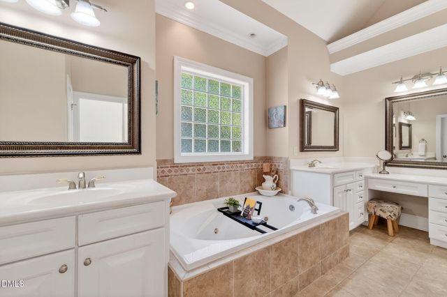 2328 Forestbluff Drive, Fuquay Varina, NC 27526