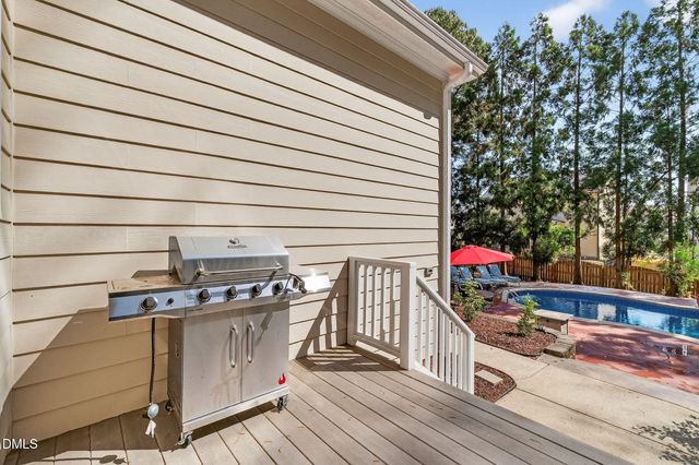 2328 Forestbluff Drive, Fuquay Varina, NC 27526