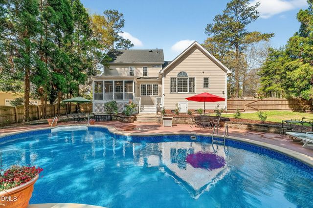 2328 Forestbluff Drive, Fuquay Varina, NC 27526