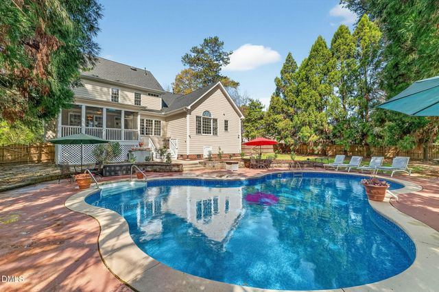 2328 Forestbluff Drive, Fuquay Varina, NC 27526