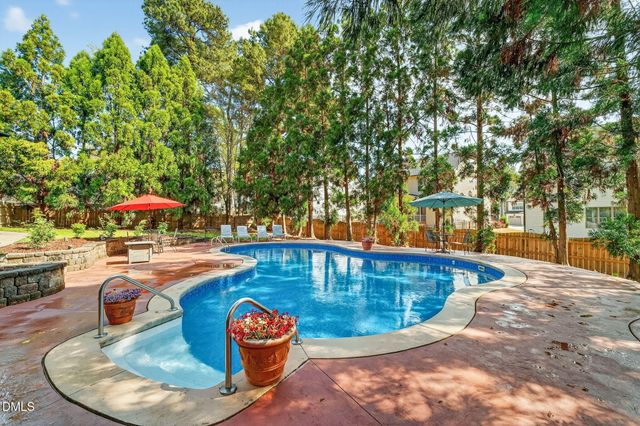 2328 Forestbluff Drive, Fuquay Varina, NC 27526