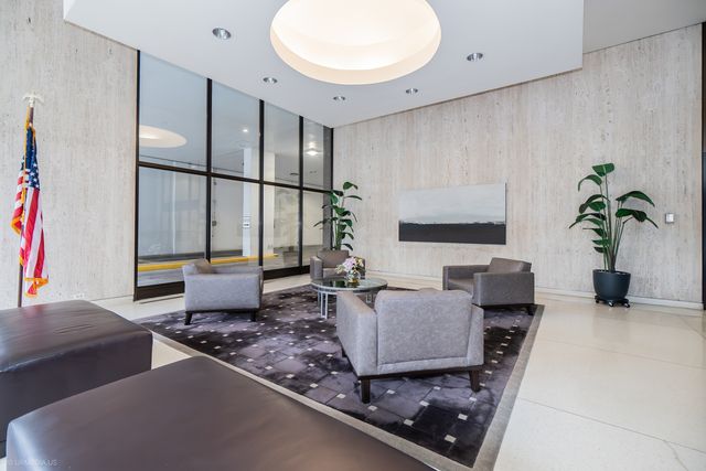 1636 N Wells Street 2512, Chicago, IL 60614