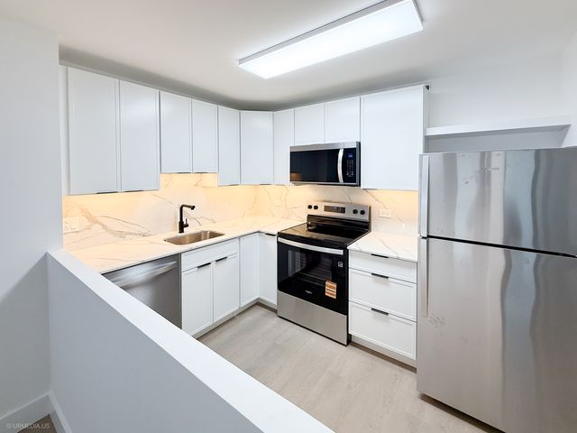 1636 N Wells Street 2512, Chicago, IL 60614