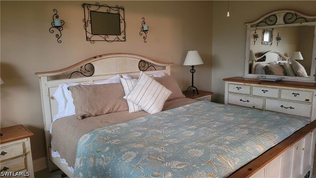 64 4th ST A207, Bonita Springs, FL 34134