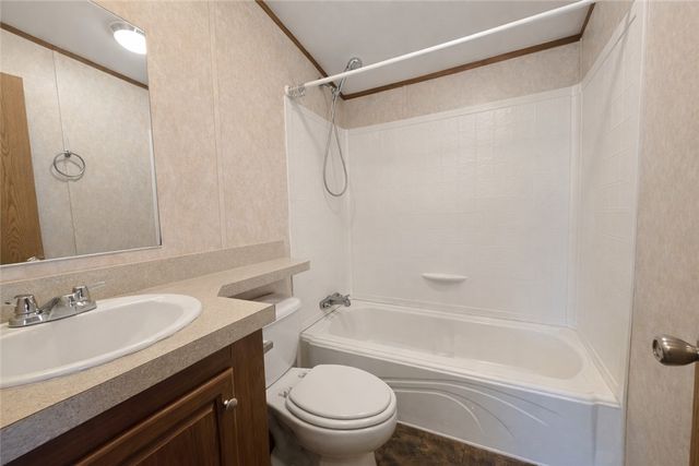 42 Sebastian Drive, Penfield, NY 14625