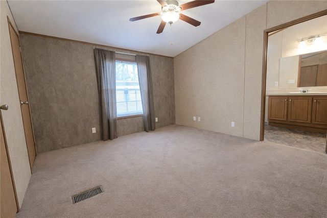 42 Sebastian Drive, Penfield, NY 14625