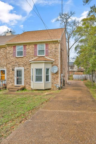 1015 Hammack Ct, Nashville, TN 37214