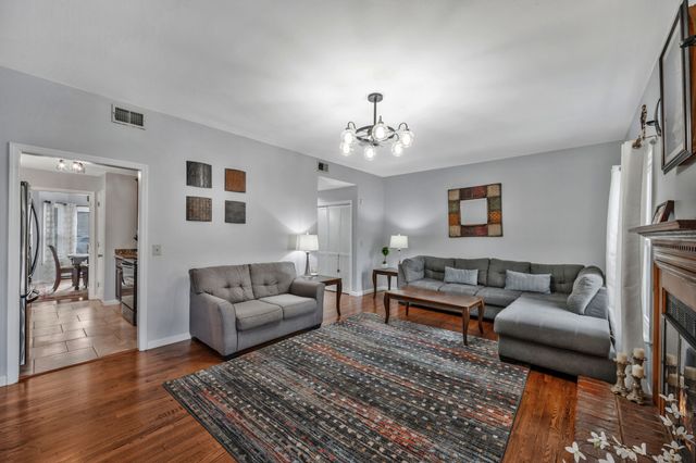 1015 Hammack Ct, Nashville, TN 37214