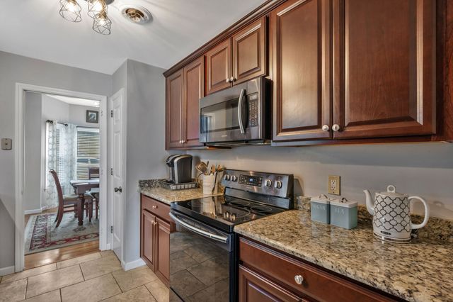 1015 Hammack Ct, Nashville, TN 37214