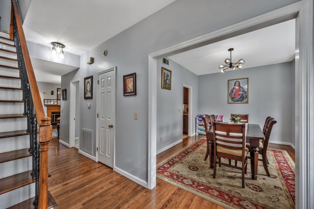 1015 Hammack Ct, Nashville, TN 37214