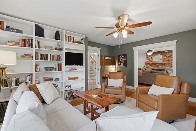 28 Modoc Street, Worcester, MA 01604