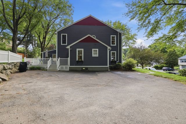 28 Modoc Street, Worcester, MA 01604