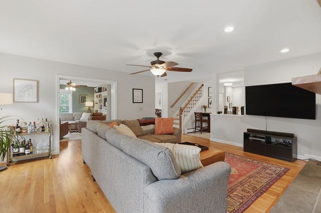 28 Modoc Street, Worcester, MA 01604
