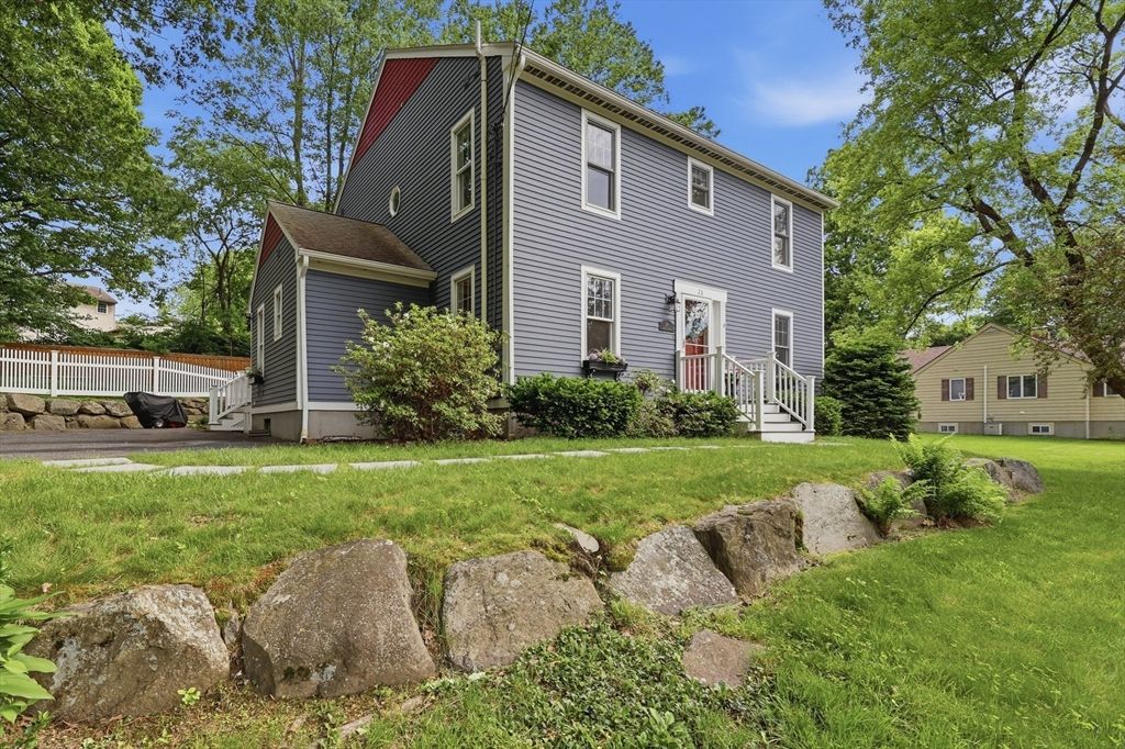 28 Modoc Street, Worcester, MA 01604
