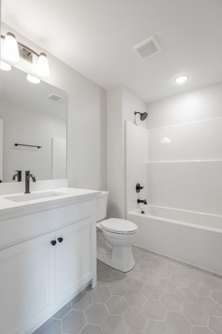 808 Hyatte Rd, Soddy Daisy, TN 37379