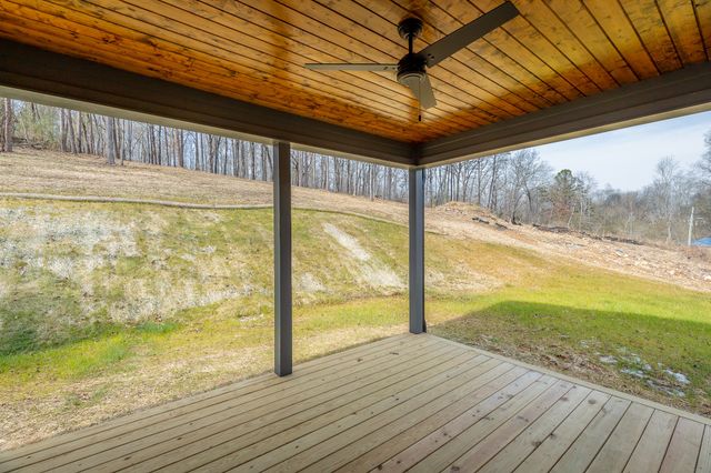 808 Hyatte Rd, Soddy Daisy, TN 37379