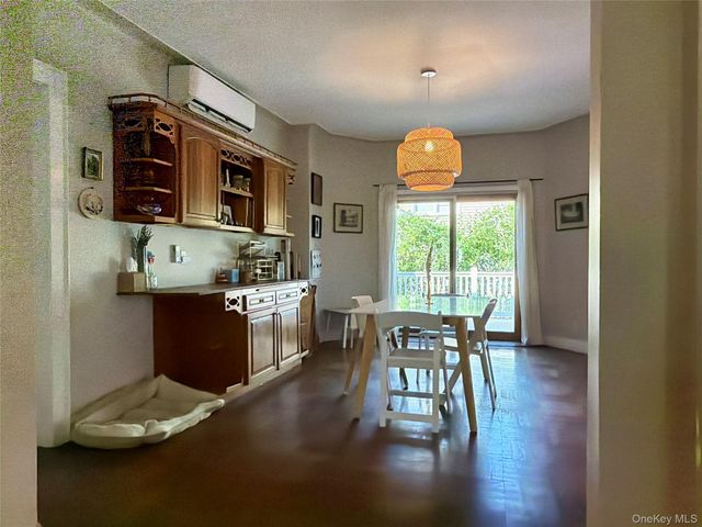 646 W Beech Street Lower, Long Beach, NY 11561