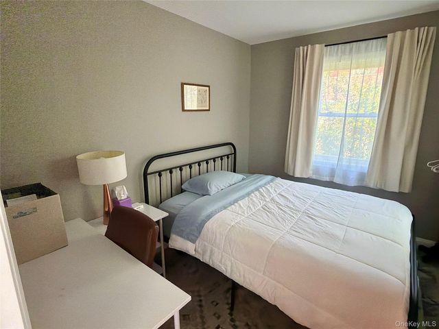 646 W Beech Street Lower, Long Beach, NY 11561