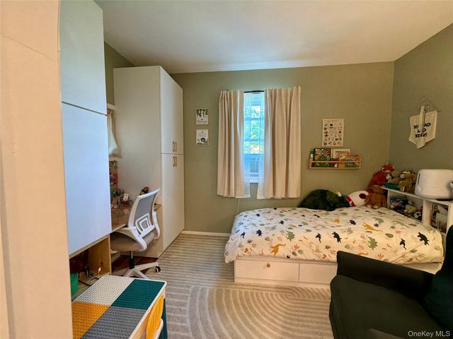646 W Beech Street Lower, Long Beach, NY 11561