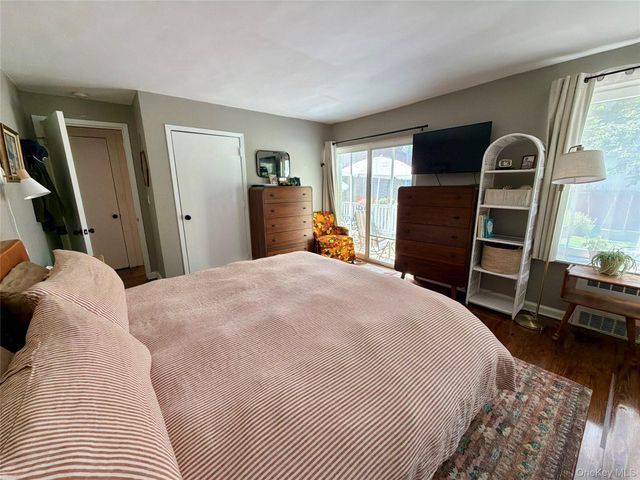 646 W Beech Street Lower, Long Beach, NY 11561
