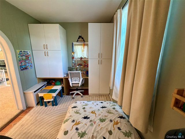 646 W Beech Street Lower, Long Beach, NY 11561