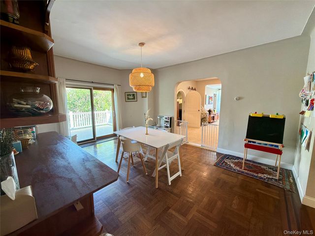 646 W Beech Street Lower, Long Beach, NY 11561
