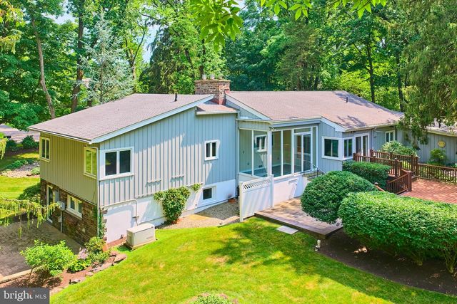 6783 CHAPEL RD, New Hope, PA 18938