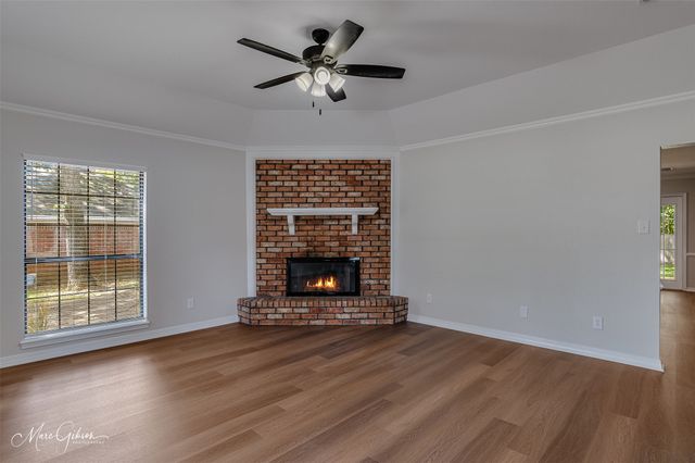 9852 Deepwoods Drive, Shreveport, LA 71118