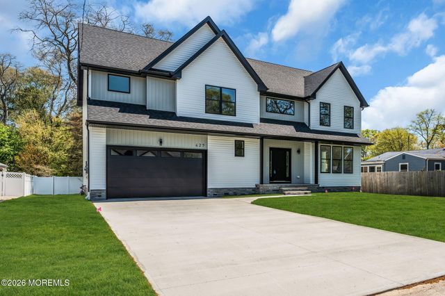 427 Boxwood Drive, Forked River, NJ 08731
