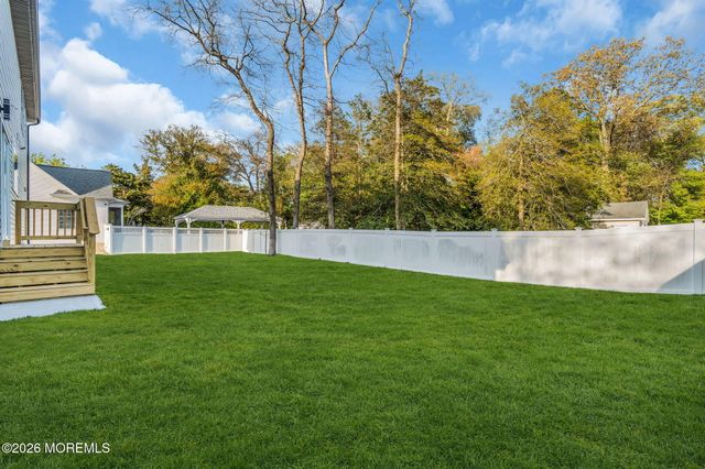 427 Boxwood Drive, Forked River, NJ 08731