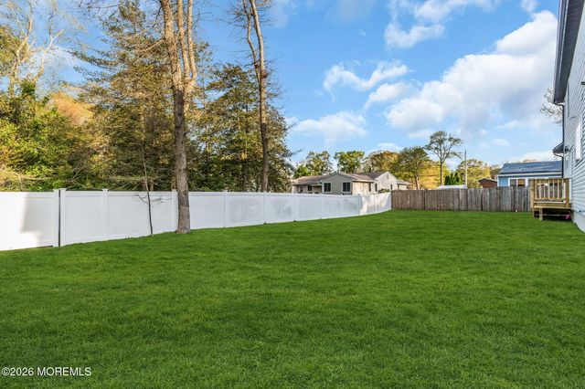 427 Boxwood Drive, Forked River, NJ 08731