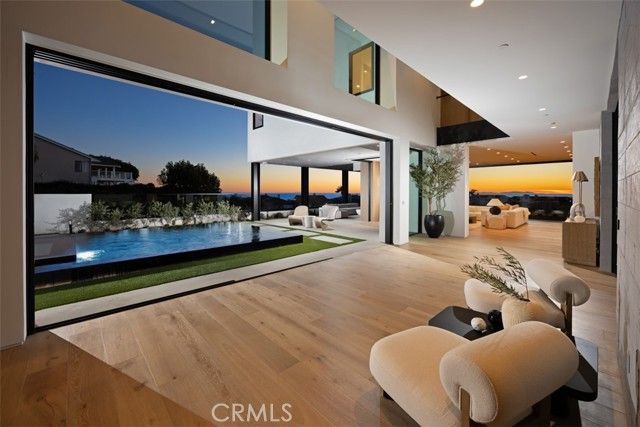 53 Montecito, Corona Del Mar (newport Beach), CA 92625