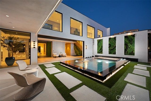 53 Montecito, Corona Del Mar (newport Beach), CA 92625