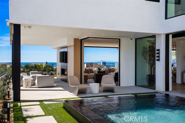 53 Montecito, Corona Del Mar (newport Beach), CA 92625