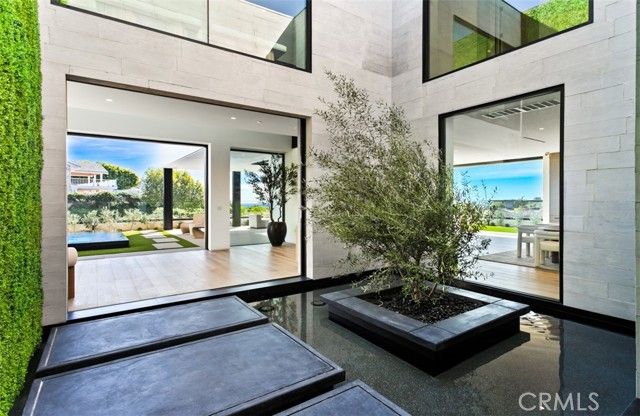 53 Montecito, Corona Del Mar (newport Beach), CA 92625