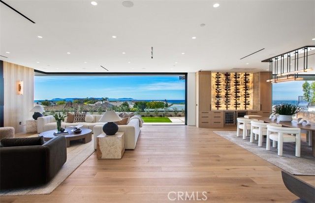 53 Montecito, Corona Del Mar (newport Beach), CA 92625