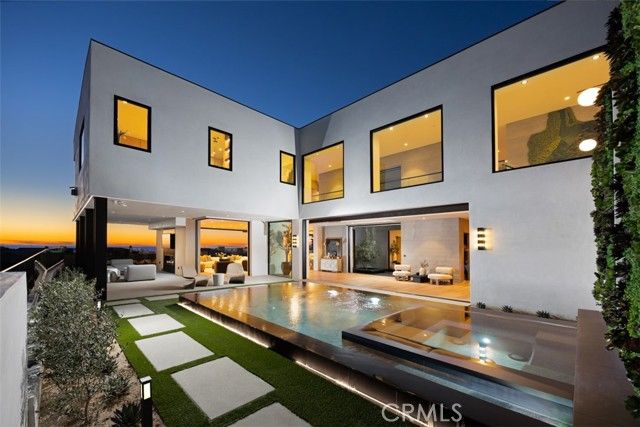 53 Montecito, Corona Del Mar (newport Beach), CA 92625