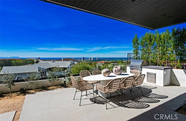 53 Montecito, Corona Del Mar (newport Beach), CA 92625